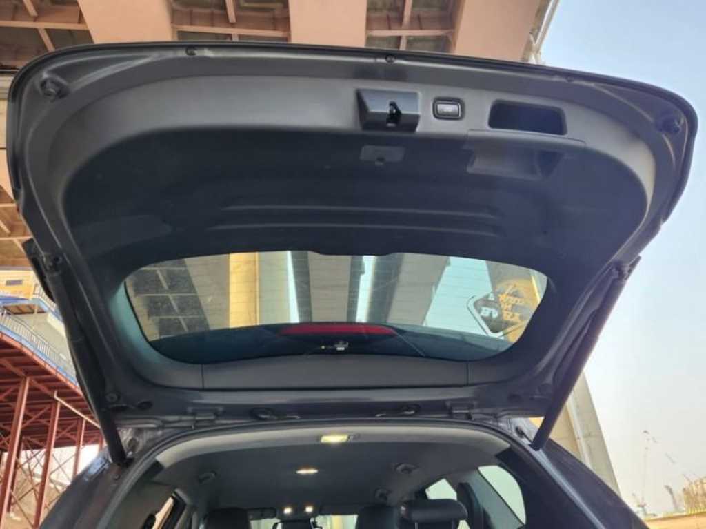 HYUNDAI Santa Fe - Vista 6