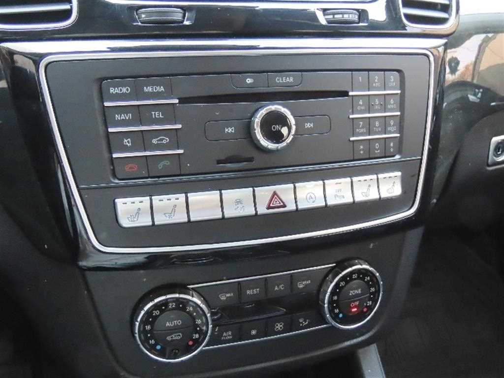 Mercedes Benz GLE Class - Vista 8