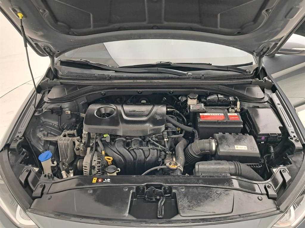 HYUNDAI Avante 2018 Gris - Importación desde Corea - HF Imports Iquique - Foto 17