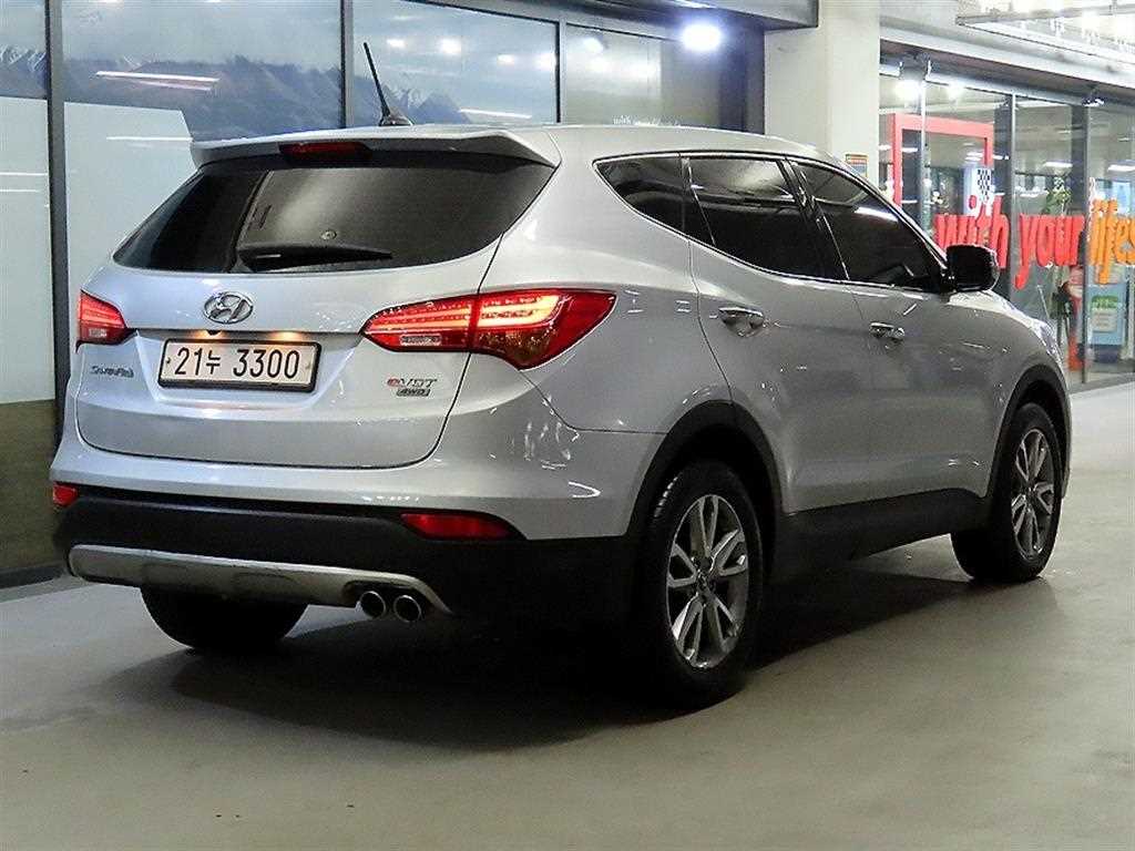 HYUNDAI Santa Fe - Vista 4
