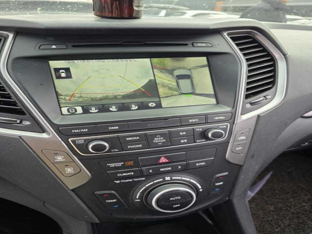 HYUNDAI Santa Fe - Vista 5