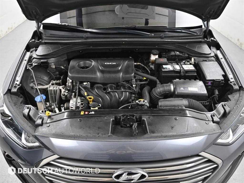 HYUNDAI Avante - Vista 6