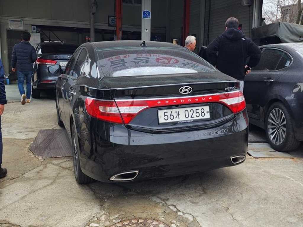 HYUNDAI Grandeur - Vista 3