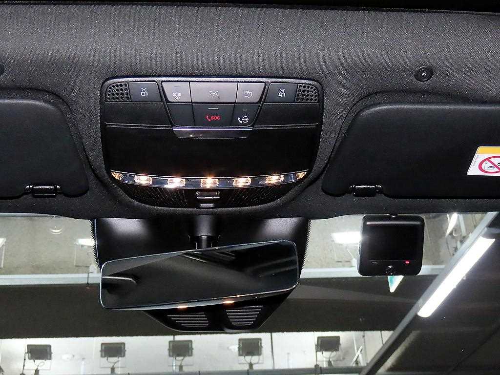 Mercedes Benz GLC Class 2023 Negro - Importación desde Corea - HF Imports Iquique - Foto 13