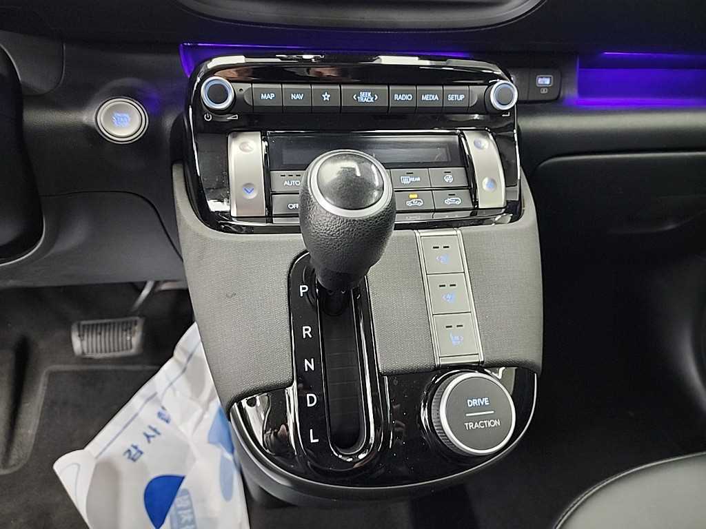 HYUNDAI Casper - Vista 8