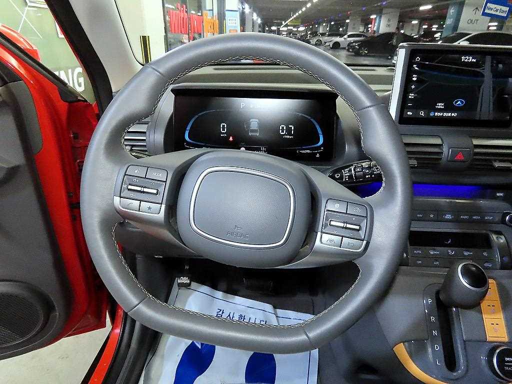 HYUNDAI Casper - Vista 8