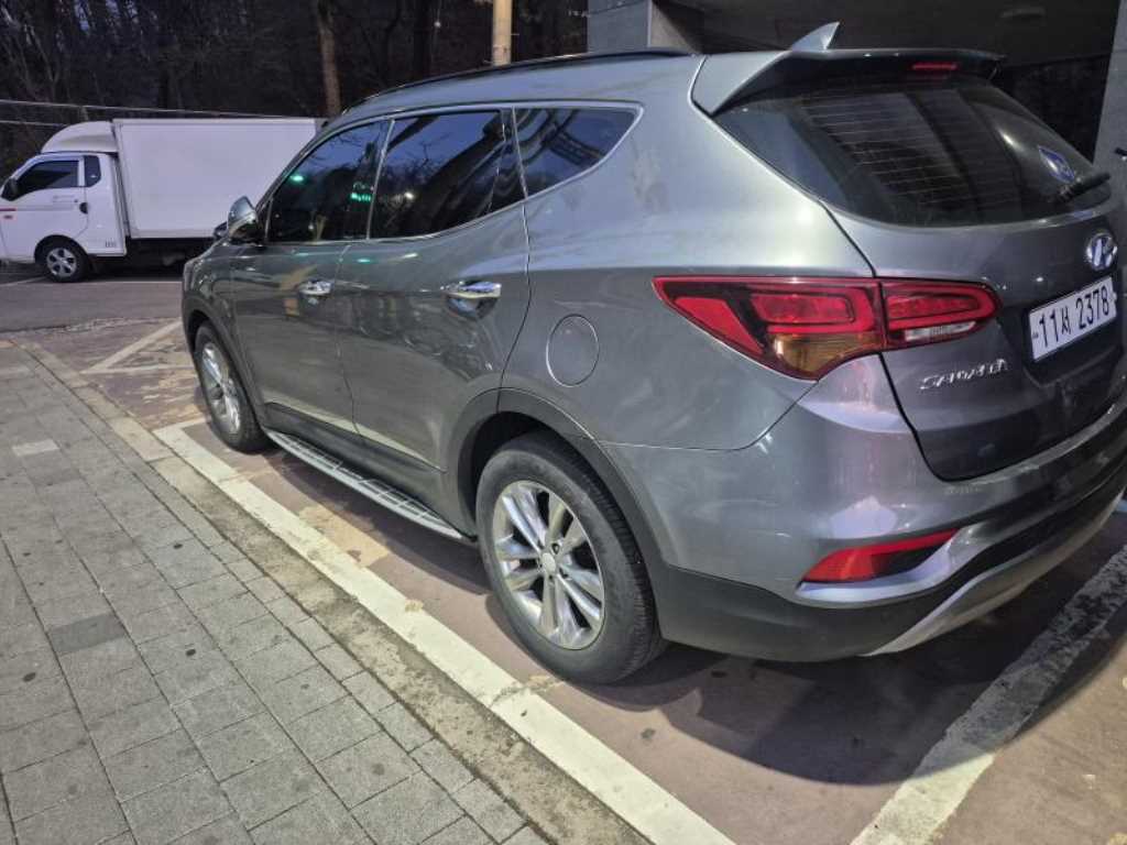 HYUNDAI Santa Fe - Vista 2