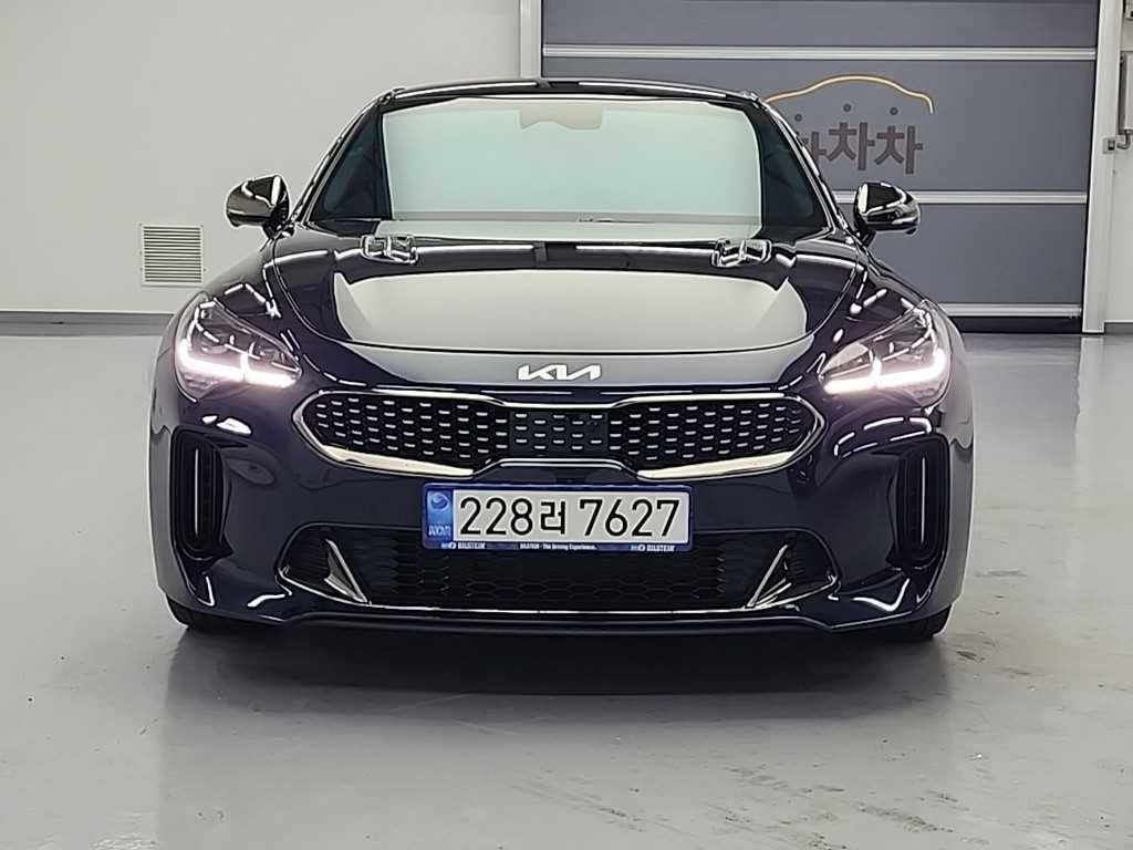 KIA Stinger - Vista 2