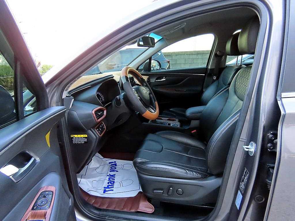 HYUNDAI Santa Fe - Vista 5