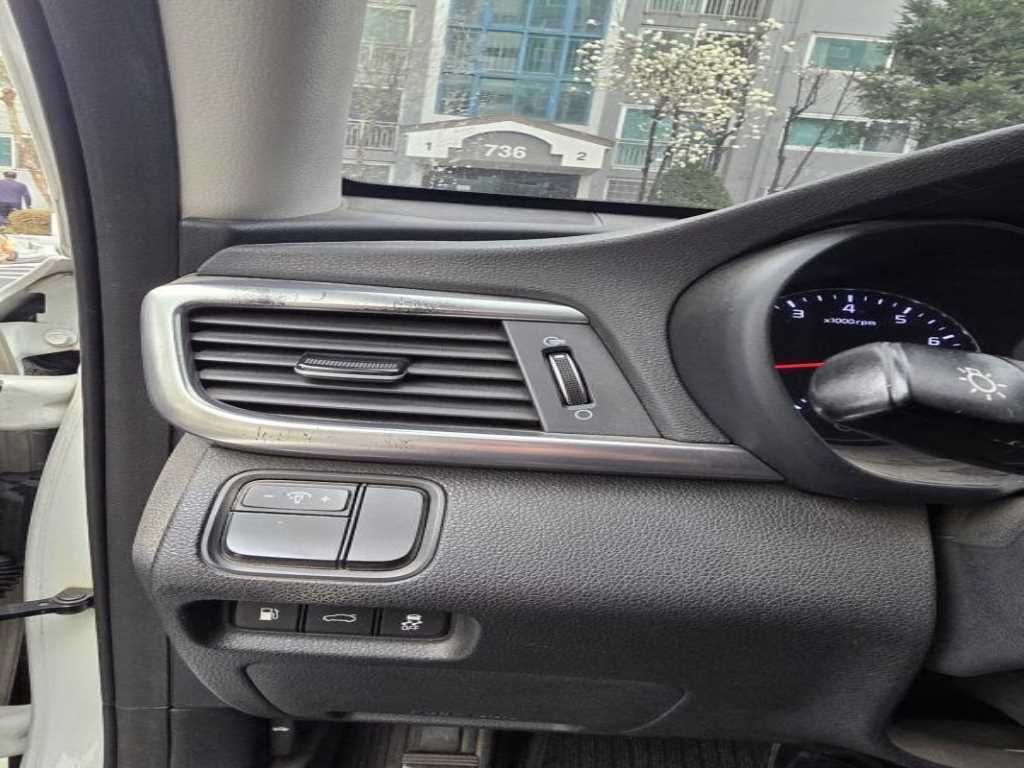 KIA K5 2017 Blanco - Importación desde Corea - HF Imports Iquique - Foto 17