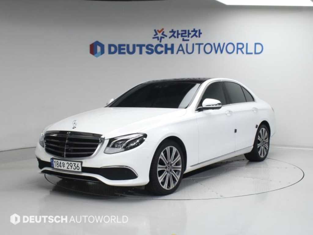 Mercedes Benz E class - Vista 2