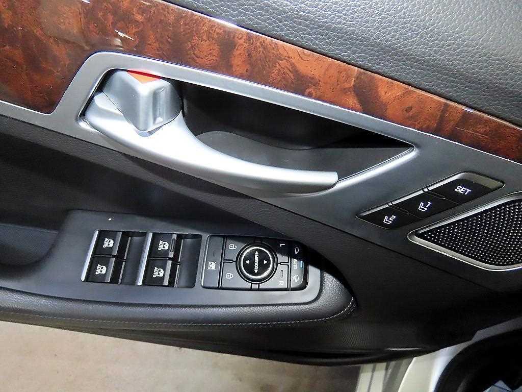 HYUNDAI Genesis 2015 Plateado - Importación desde Corea - HF Imports Iquique - Foto 13