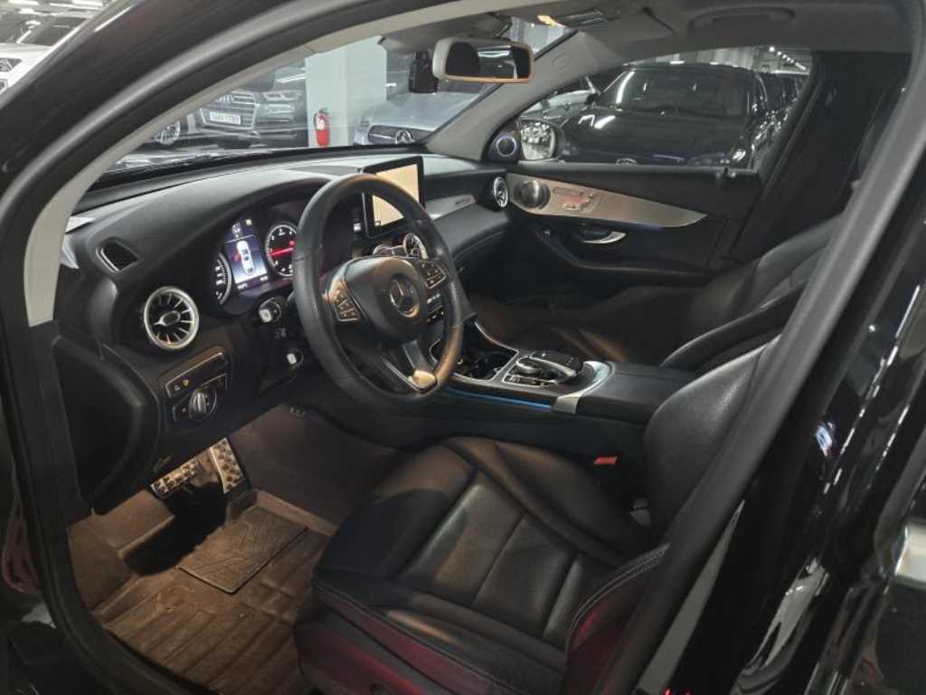 Mercedes Benz GLC Class - Vista 8