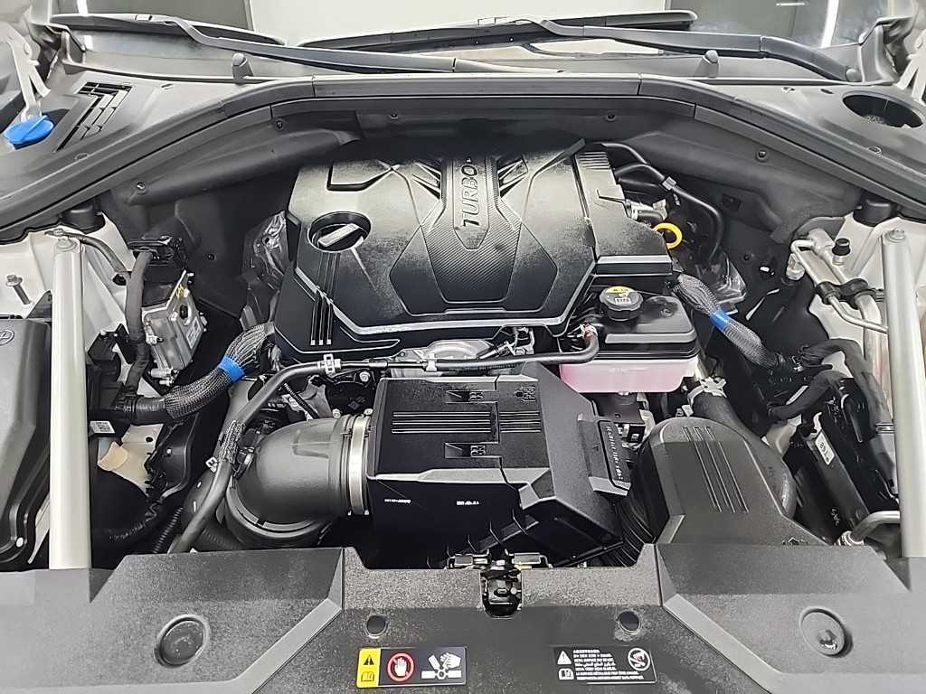 Genesis GV70 - Vista 5