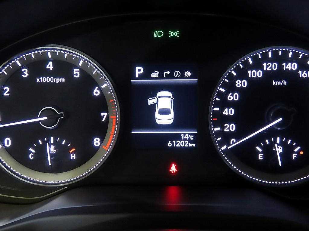 HYUNDAI Grandeur - Vista 9