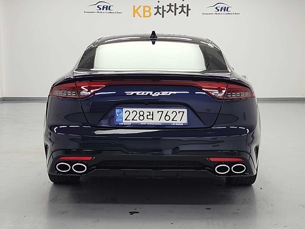 KIA Stinger - Vista 3