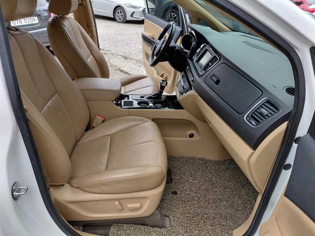 KIA Carnival 2019 Blanco - Importación desde Corea - HF Imports Iquique - Foto 15