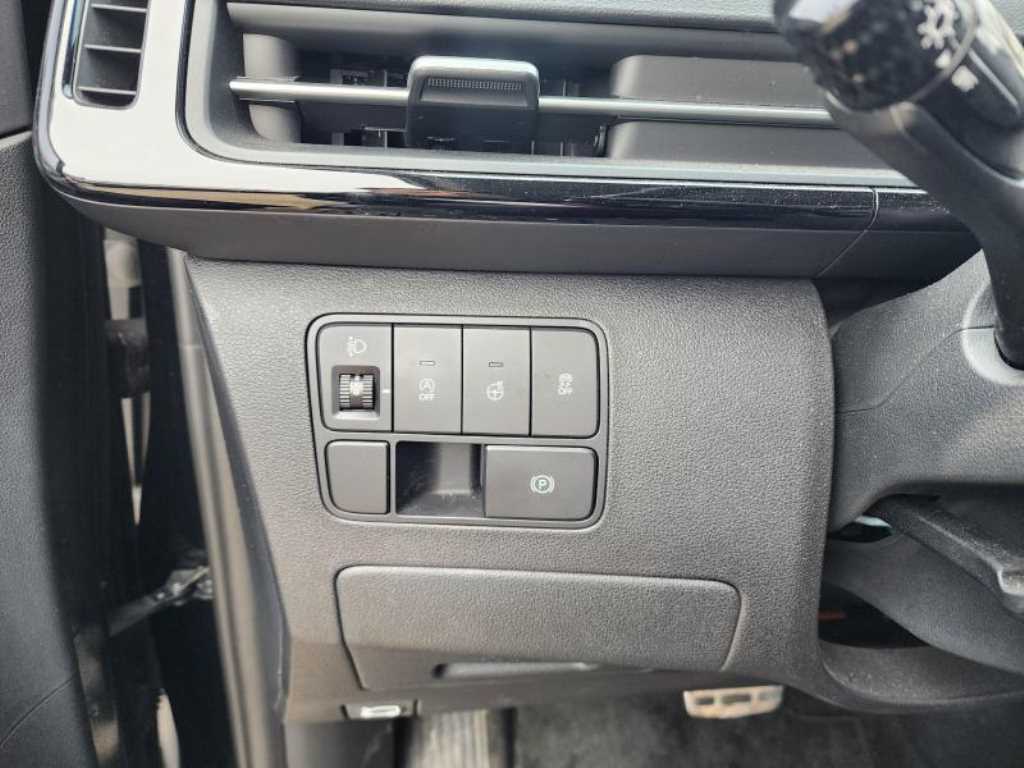 HYUNDAI Staria - Vista 11