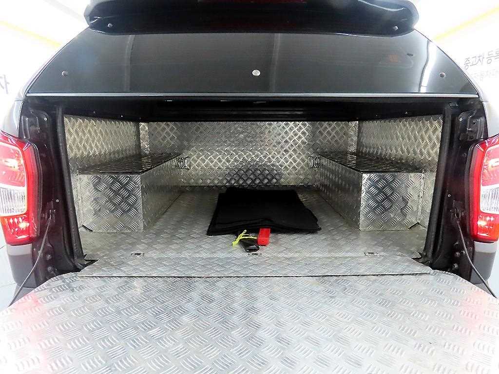 Ssangyong Rexton 2019 Gris - Importación desde Corea - HF Imports Iquique - Foto 18