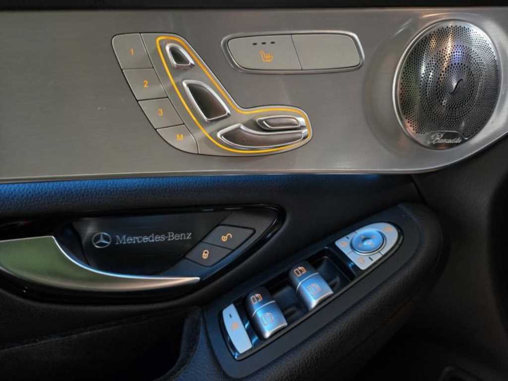 Mercedes Benz GLC Class - Vista 10