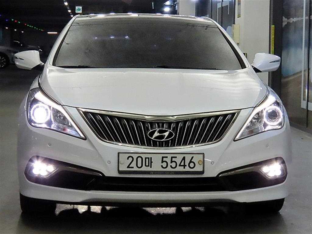 HYUNDAI Grandeur - Vista 2