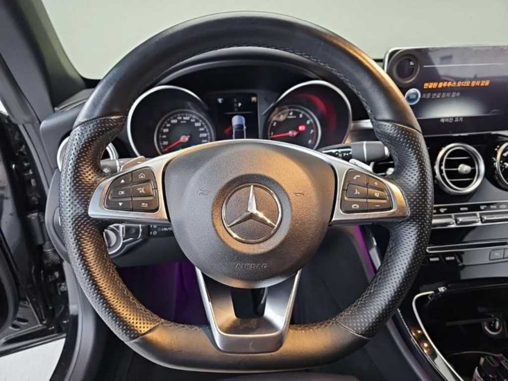 Mercedes Benz C Class - Vista 6