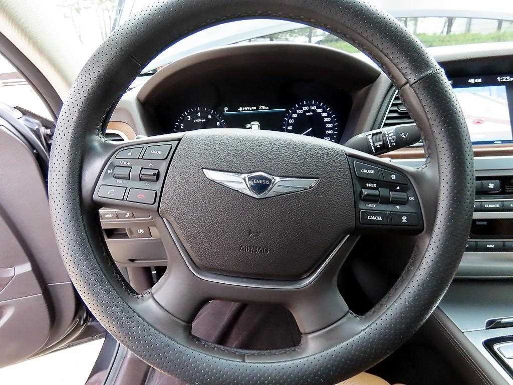 Genesis G80 - Vista 8