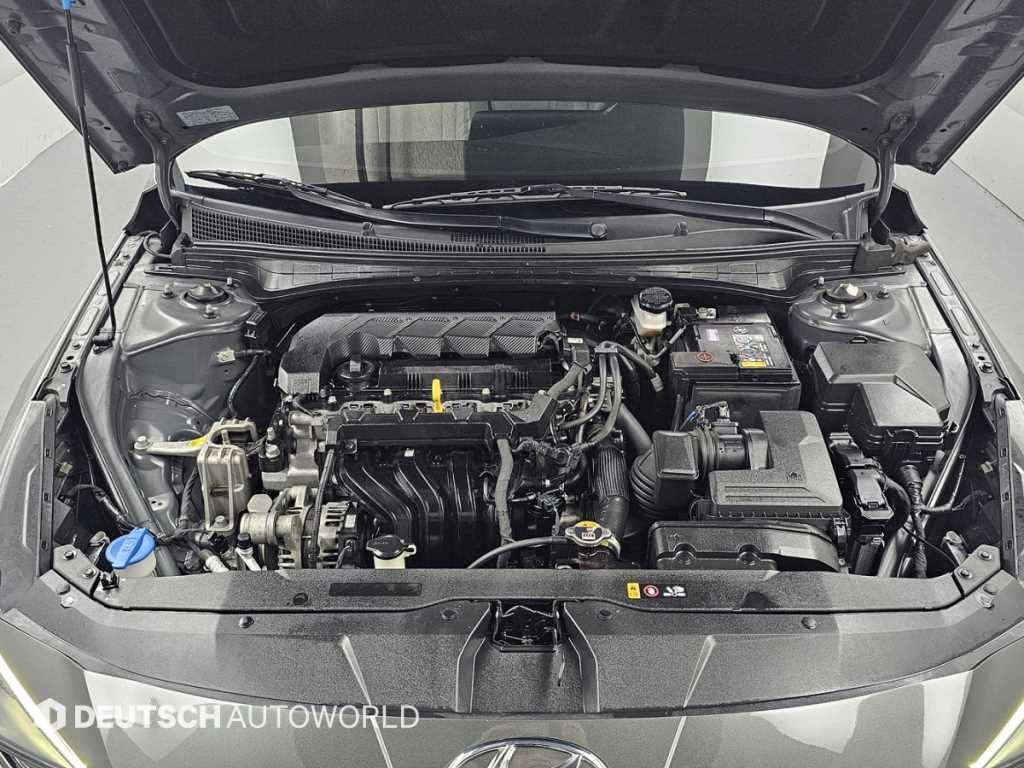 HYUNDAI Avante - Vista 6