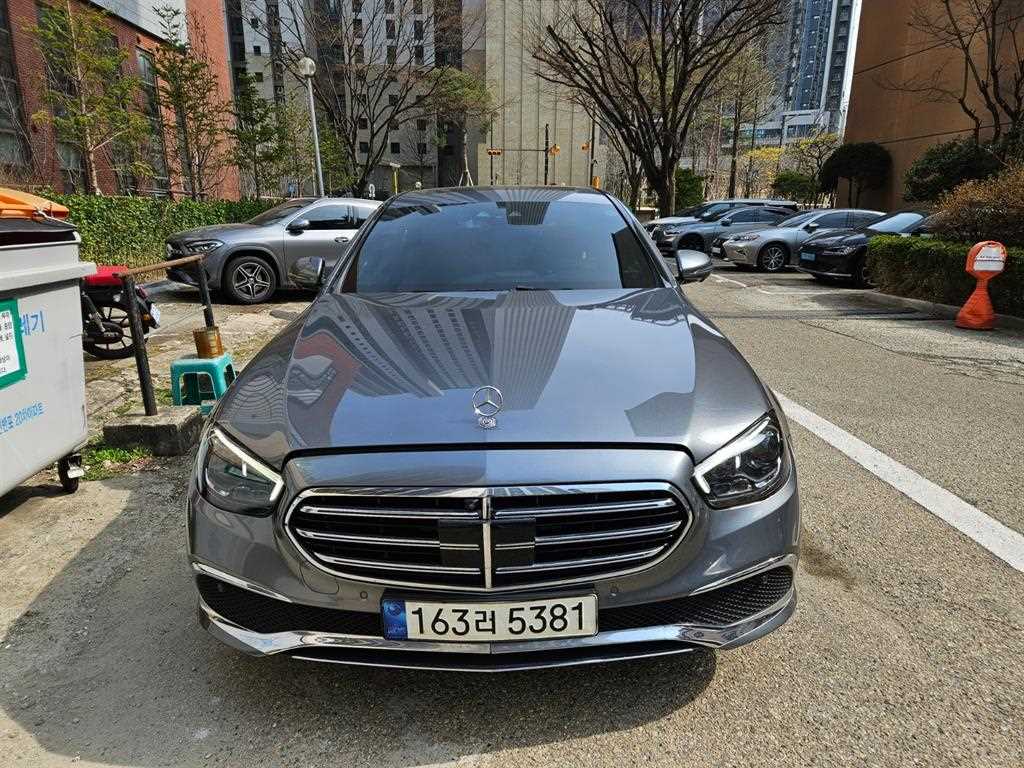 Mercedes Benz E class 2021 Gris - Importación desde Corea - HF Imports Iquique - Foto 1