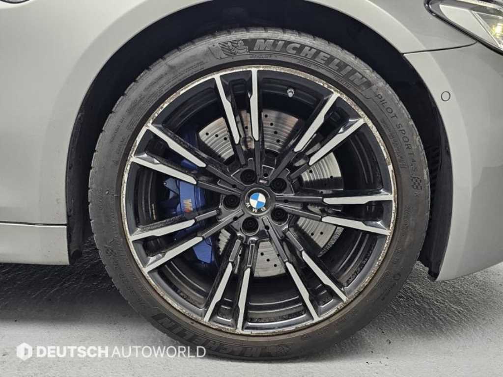 BMW 5 Series - Vista 5