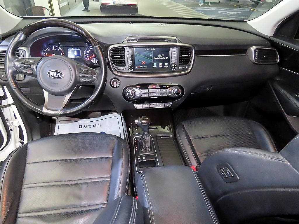 KIA Sorento - Vista 10