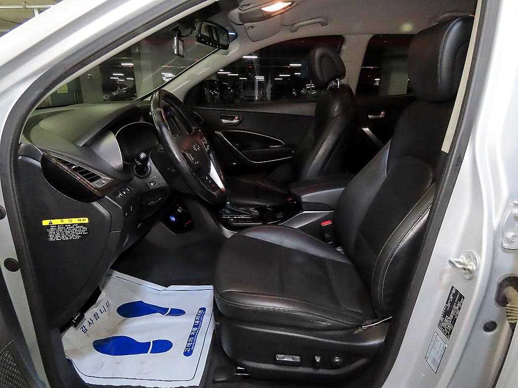 HYUNDAI Santa Fe - Vista 6