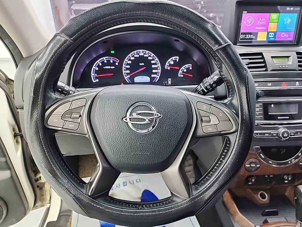 Ssangyong Rexton - Vista 9