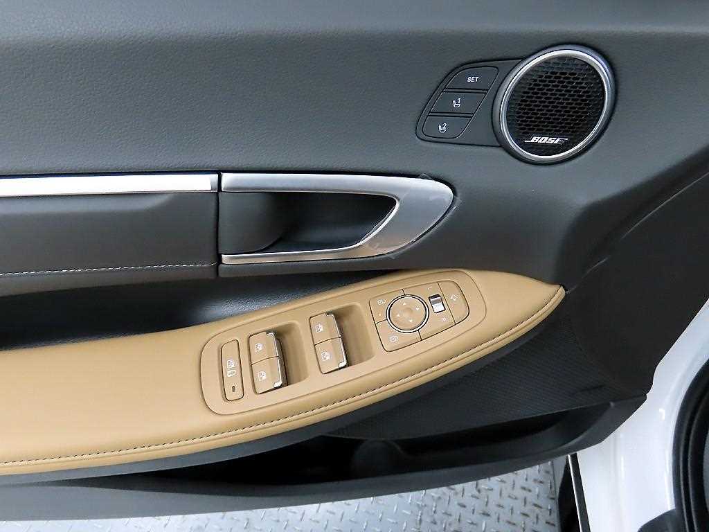 HYUNDAI Sonata - Vista 11