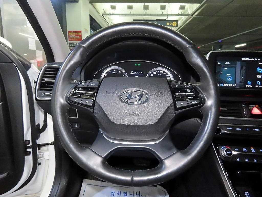 HYUNDAI Grandeur - Vista 8