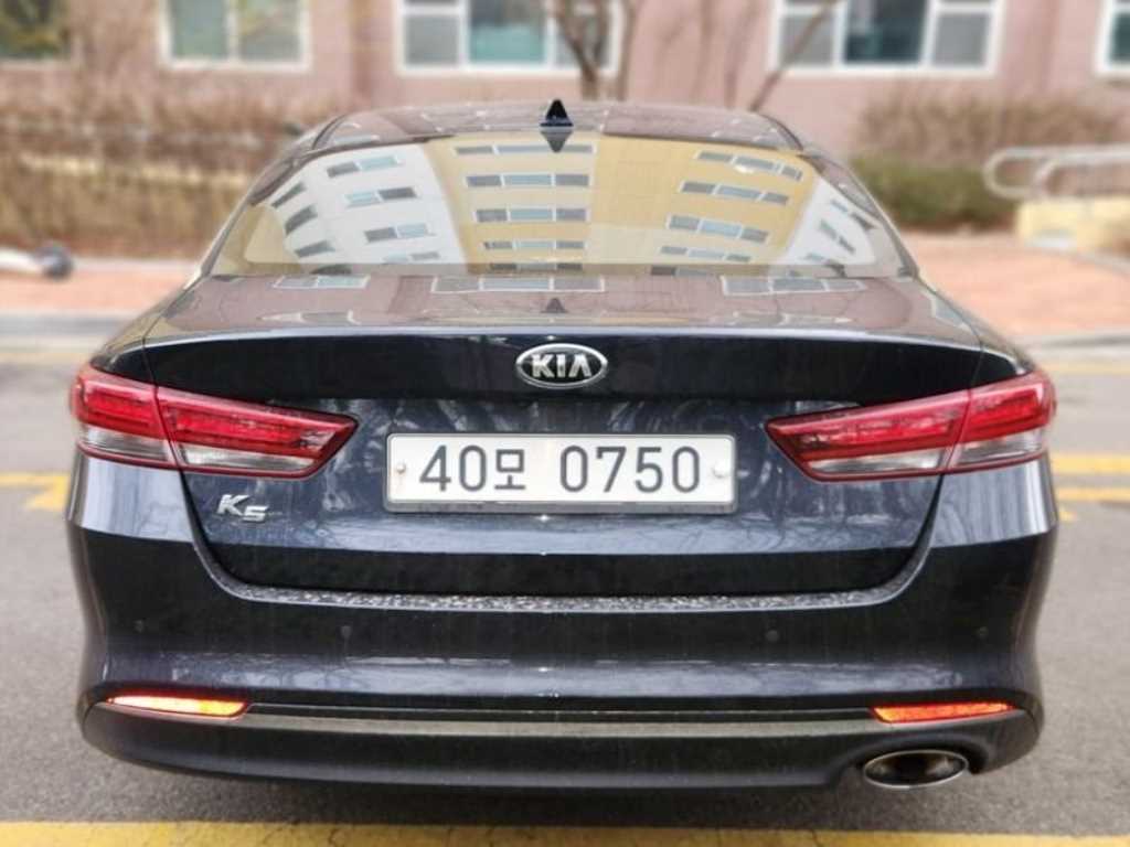 KIA K5 - Vista 2
