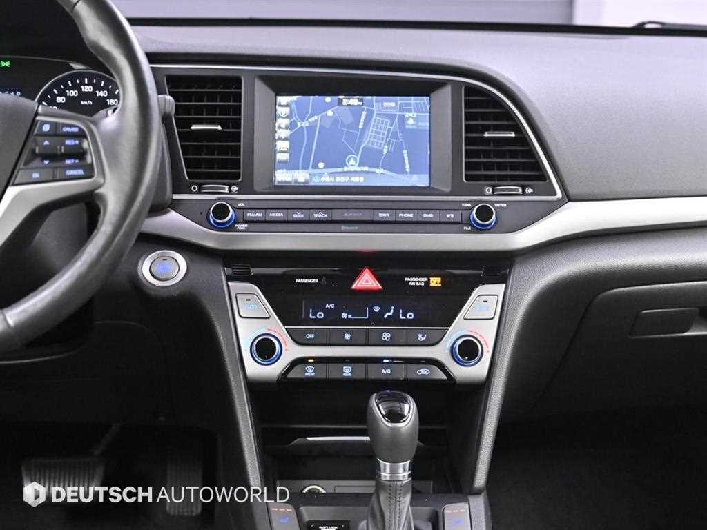 HYUNDAI Avante 2016 Gris - Importación desde Corea - HF Imports Iquique - Foto 14