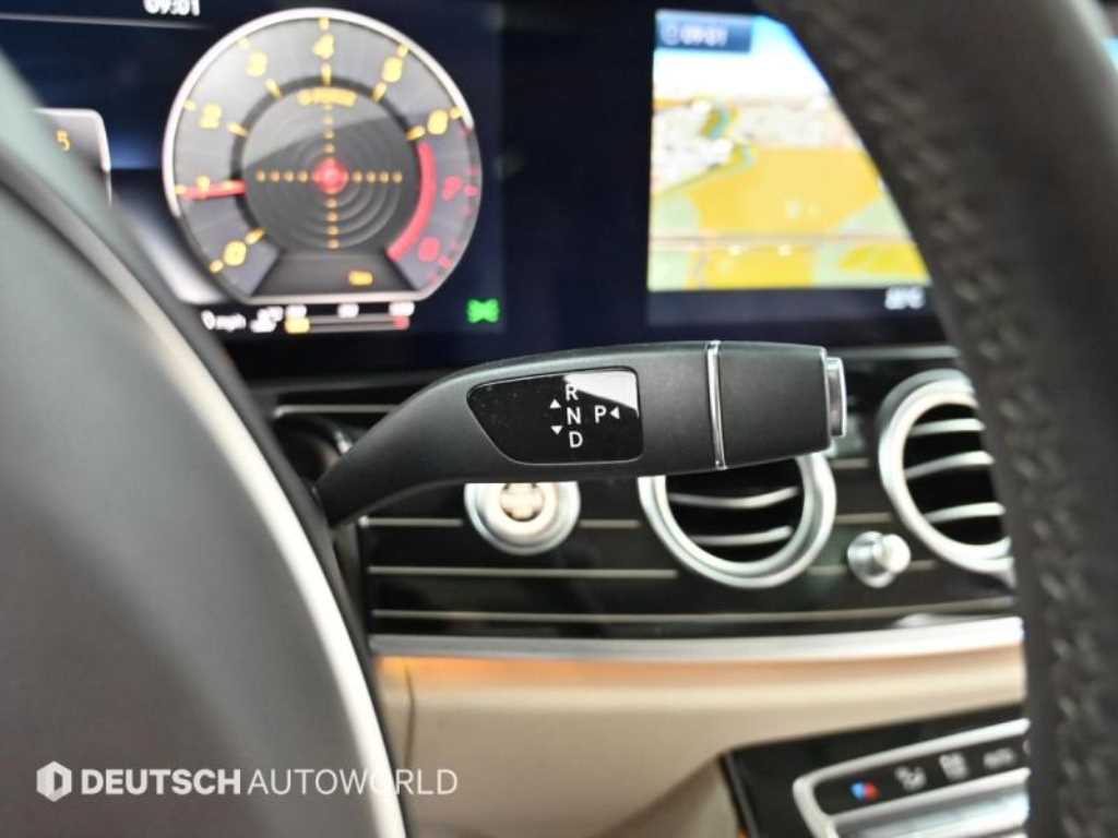 Mercedes Benz E class - Vista 9