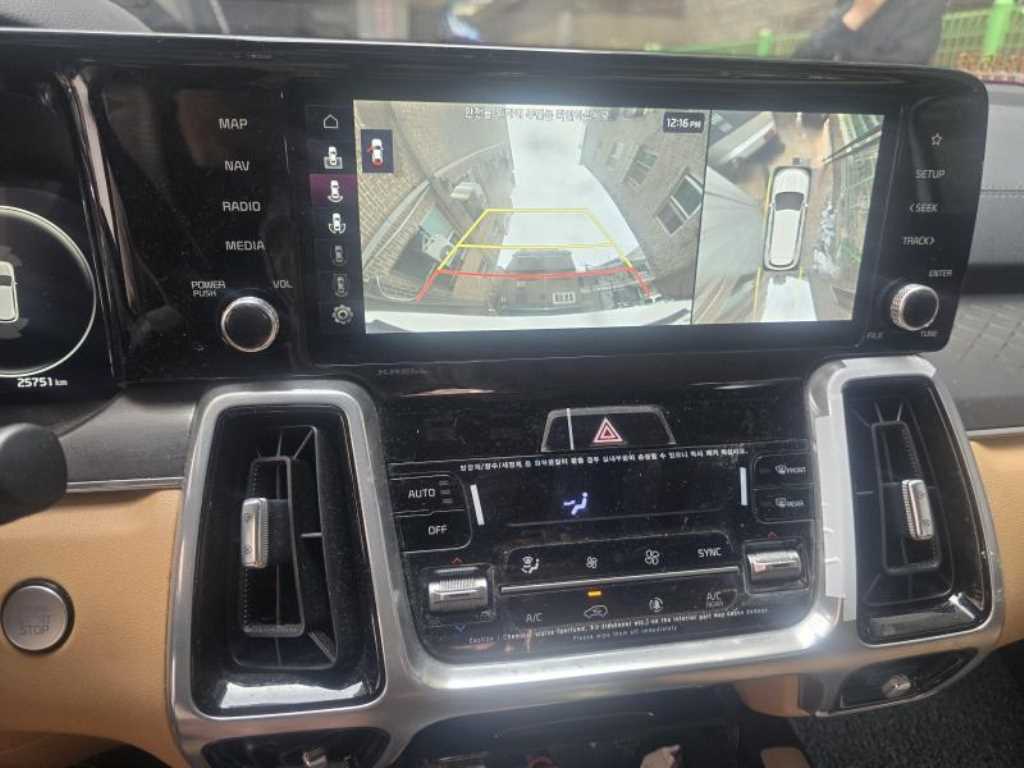 KIA Sorento - Vista 12