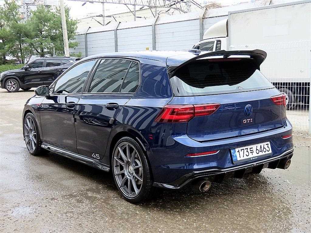 Volkswagen Golf - Vista 3