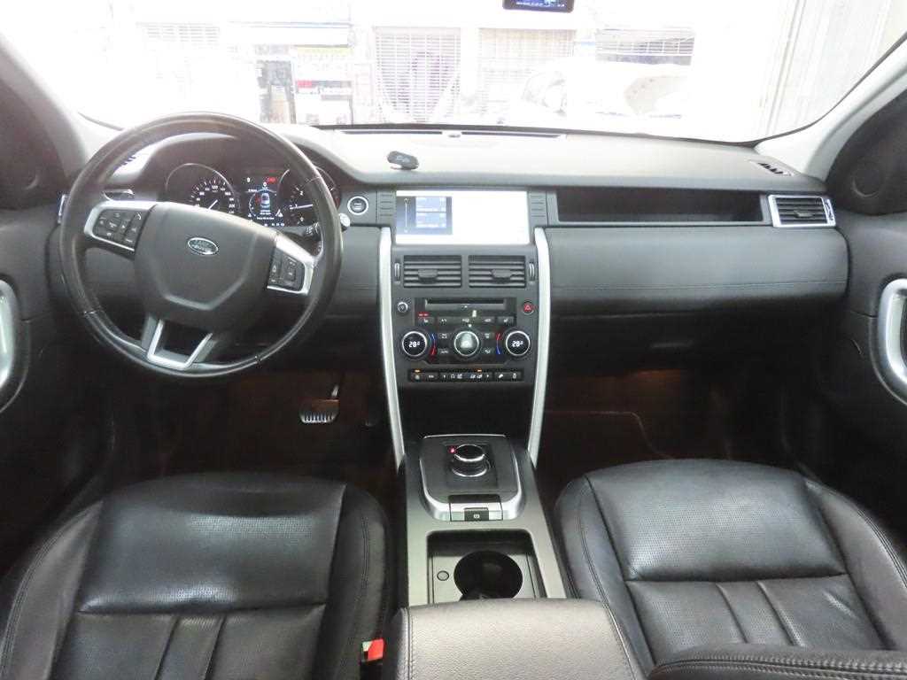 Land Rover Discovery Sports - Vista 7