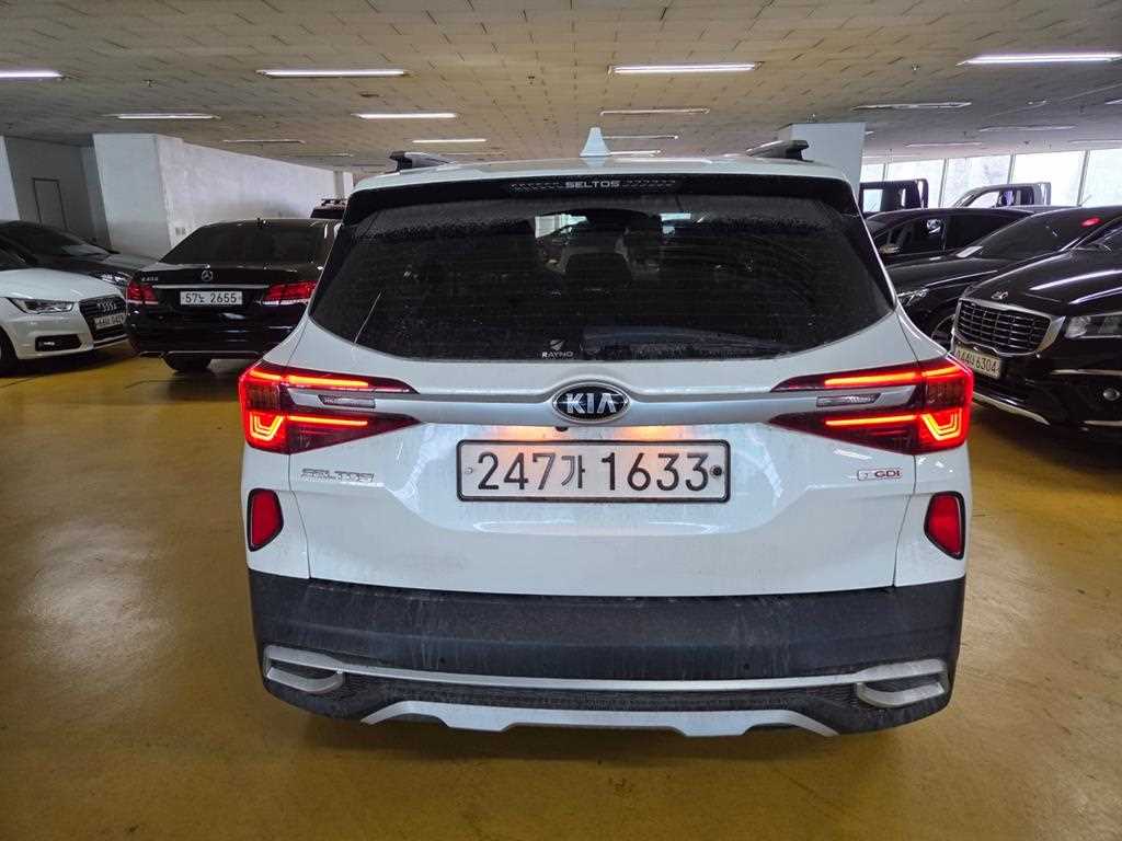 KIA Seltos - Vista 5