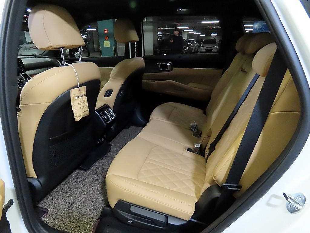 KIA Sorento - Vista 7