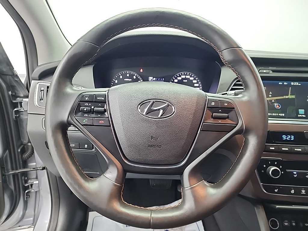 HYUNDAI Sonata - Vista 9