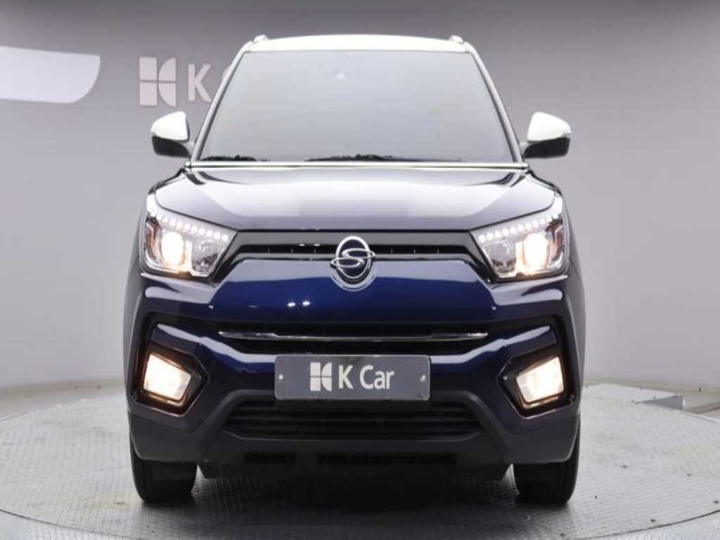 Ssangyong Tivoli - Vista 2