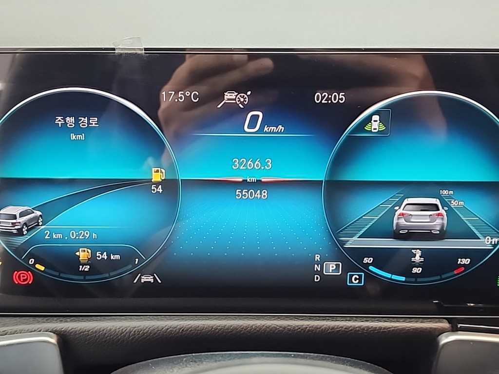 Mercedes Benz GLB Class - Vista 7