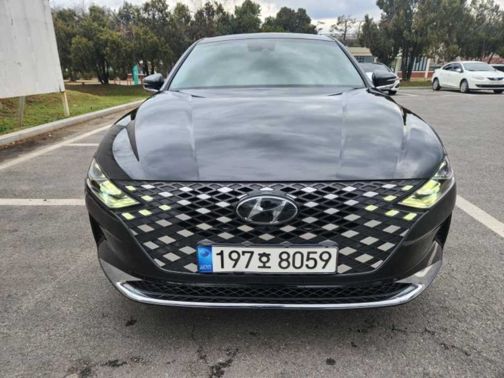 HYUNDAI Grandeur 2022 Negro - Importación desde Corea - HF Imports Iquique - Foto 1