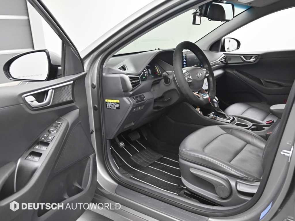 HYUNDAI Ioniq - Vista 11