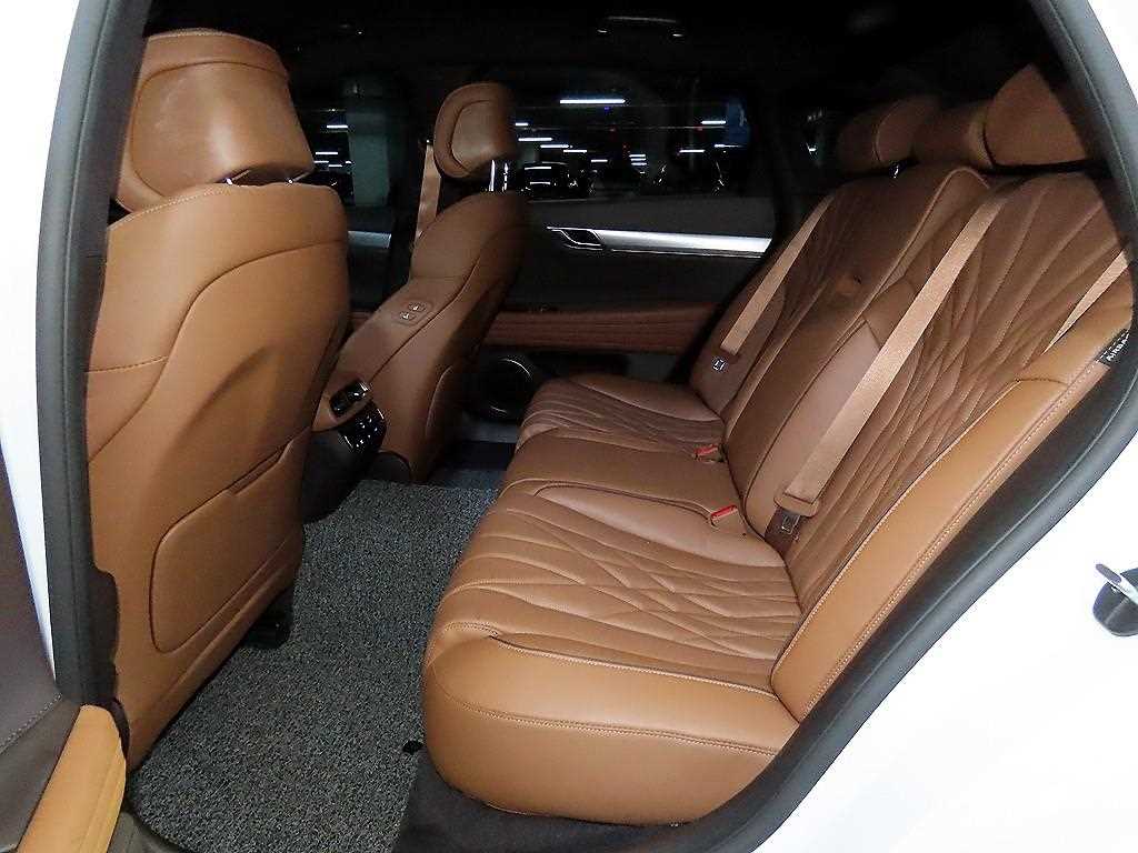 Genesis G80 - Vista 7