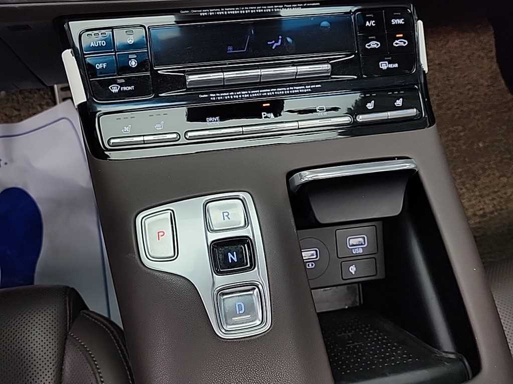 HYUNDAI Grandeur - Vista 8